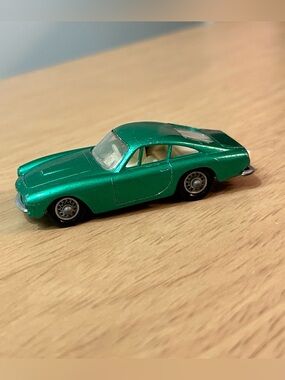 No 75 Ferrari Berlinetta Matchbox Car
